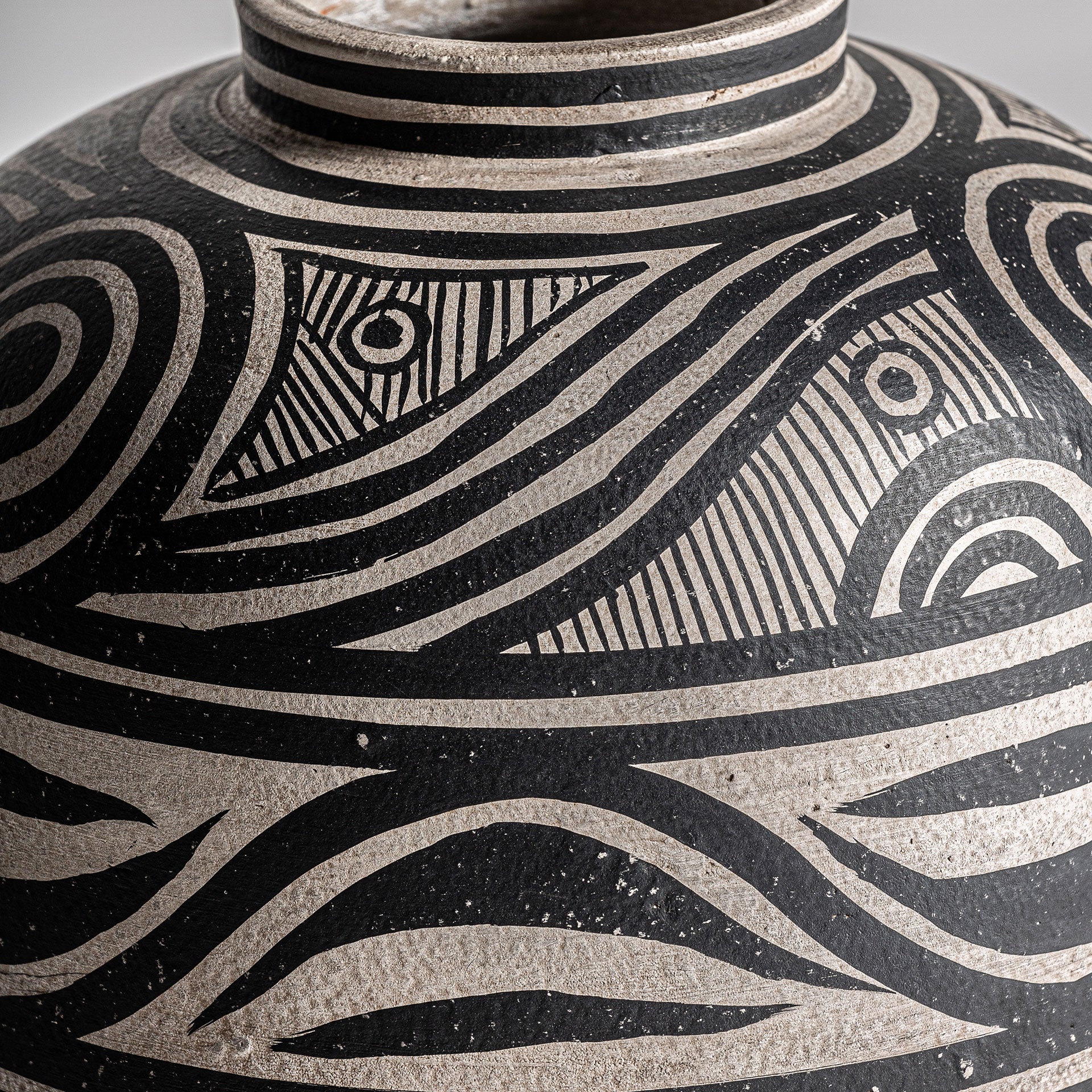 AIKE VASE